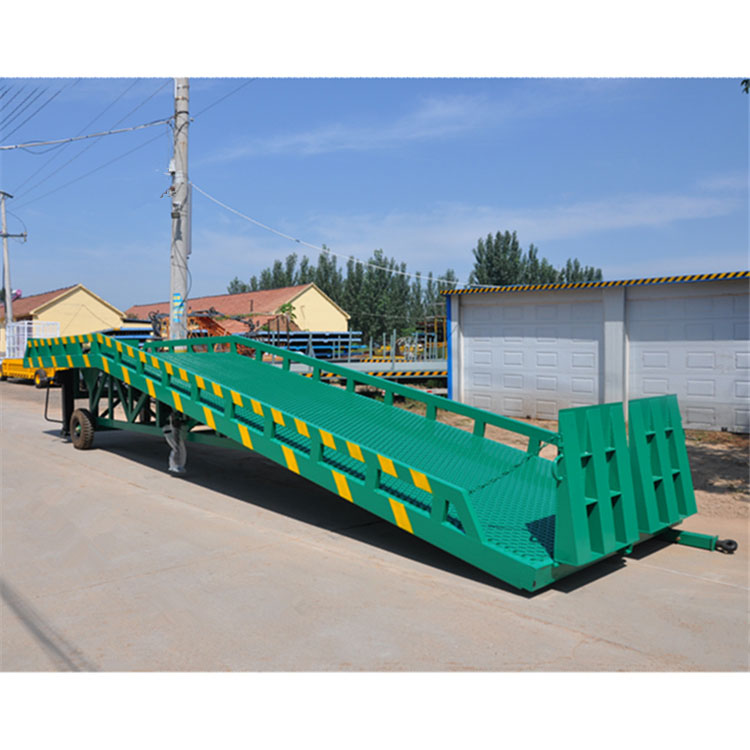 8吨移动式登车桥 