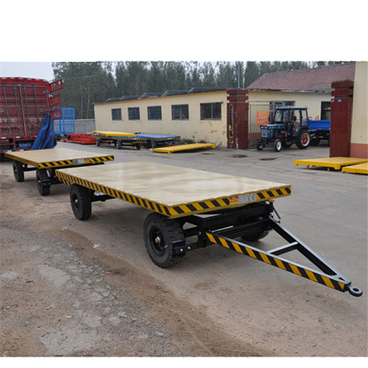 厂区内专运平板拖车 