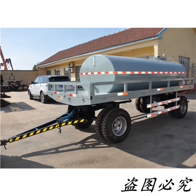 农药喷洒罐拖车 