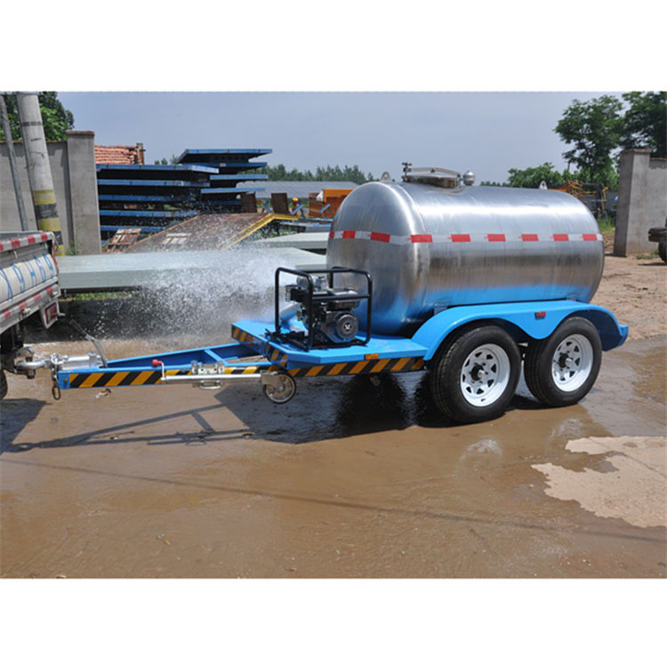 304移动供水车 