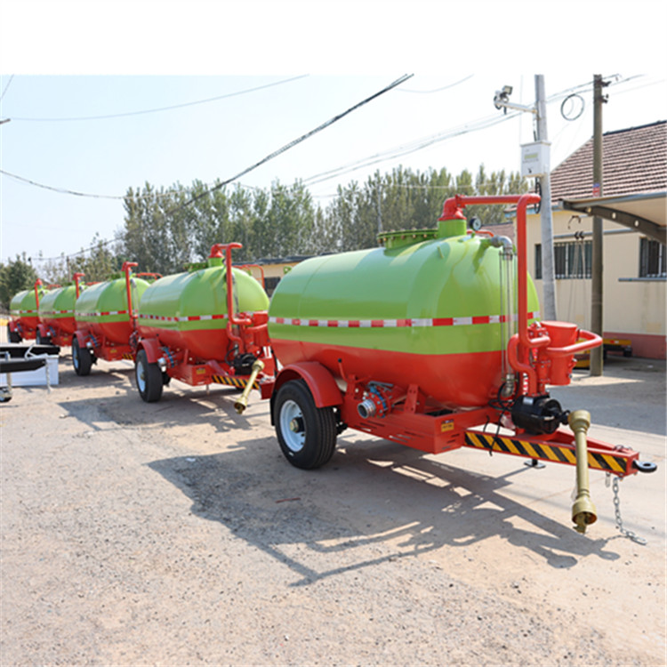 3吨污水罐拖车 